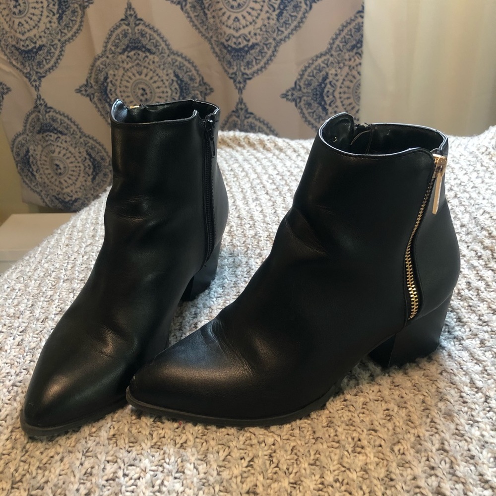 LuLu’s black ankle booties